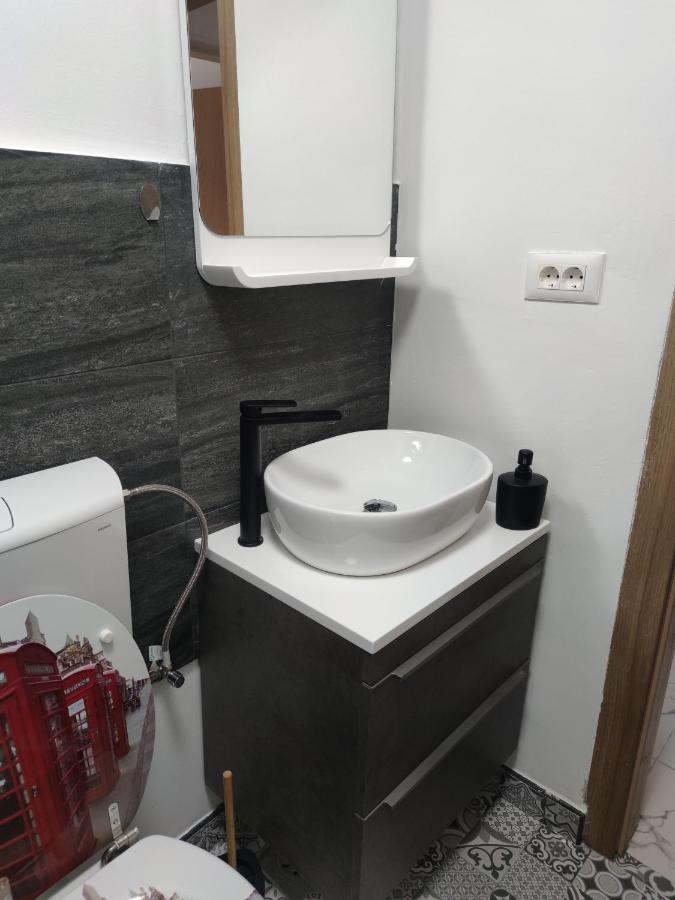 Apartman M&M'S Διαμέρισμα Karlovac Εξωτερικό φωτογραφία